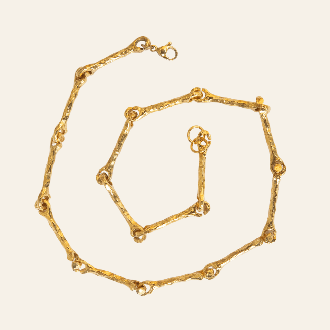 Gigi - Little Court - chaine